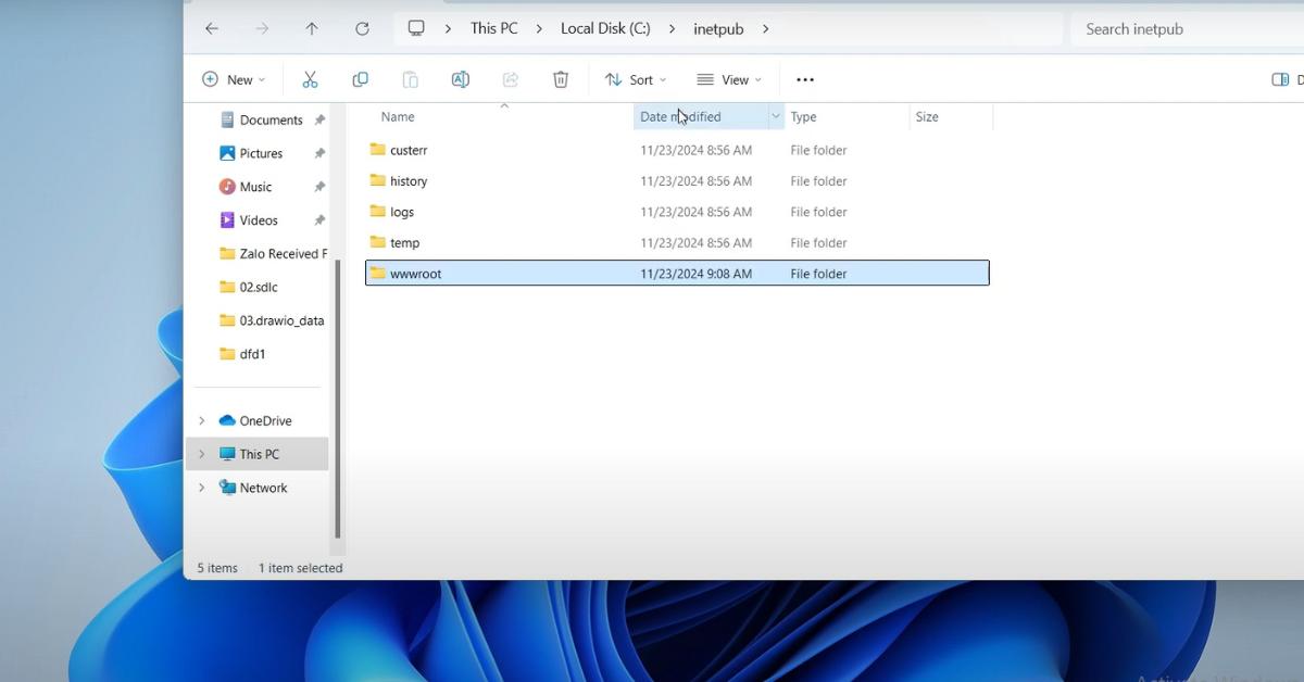 Bước 8_ Chuẩn bị file nội dung website trong thư mục wwwroot
